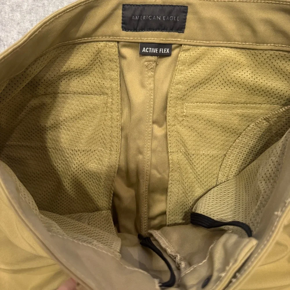 American Eagle Active Flex Khaki Tan Tapered Tech Pants Mens 29x32 Articulated